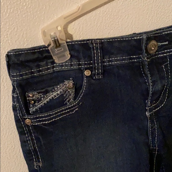 Amethyst Shorts - Picture 2 of 3